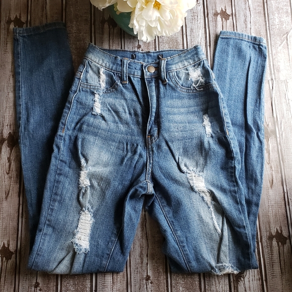 Fashion Nova Distressed Skinny Jeans - Picture 2 of 8